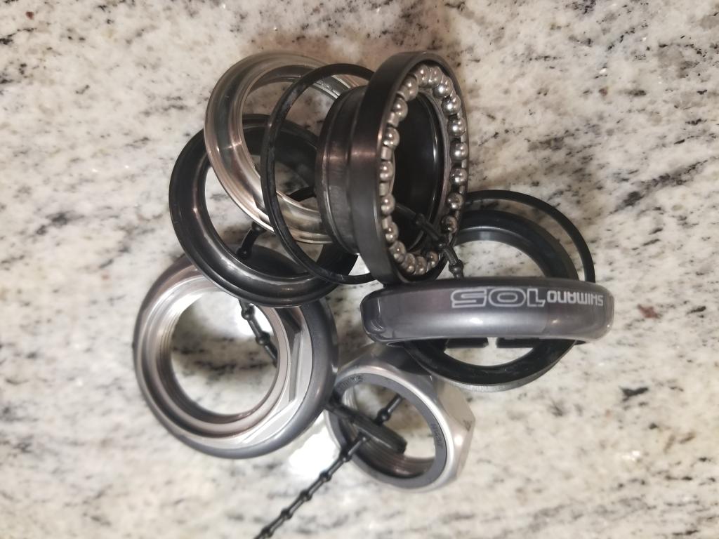 Shimano 105 1" threaded headset HP-1050